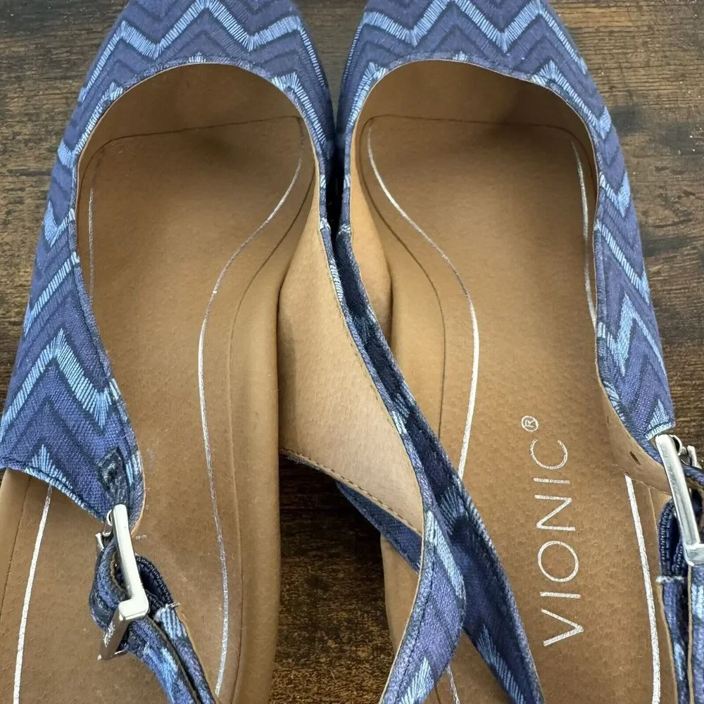 Vionic Coralina Canvas Espadrille Wedge Sandals Size 9.5 Navy Chevron